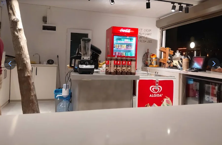 Mojo Waffle hazırlık ve servis alanı